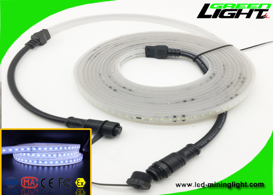 Rgb SMD 5050은 탄력적 주도하는 스트립 라이트 쿨 화이트 색깔 실리콘 재료를 방수 처리합니다