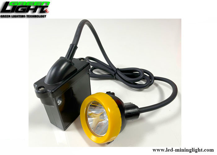 캡 램프 3.7V 10000 럭스 긴 배터리 사용 시간을 채굴하는 불길 안전은 광산에 사용했습니다
